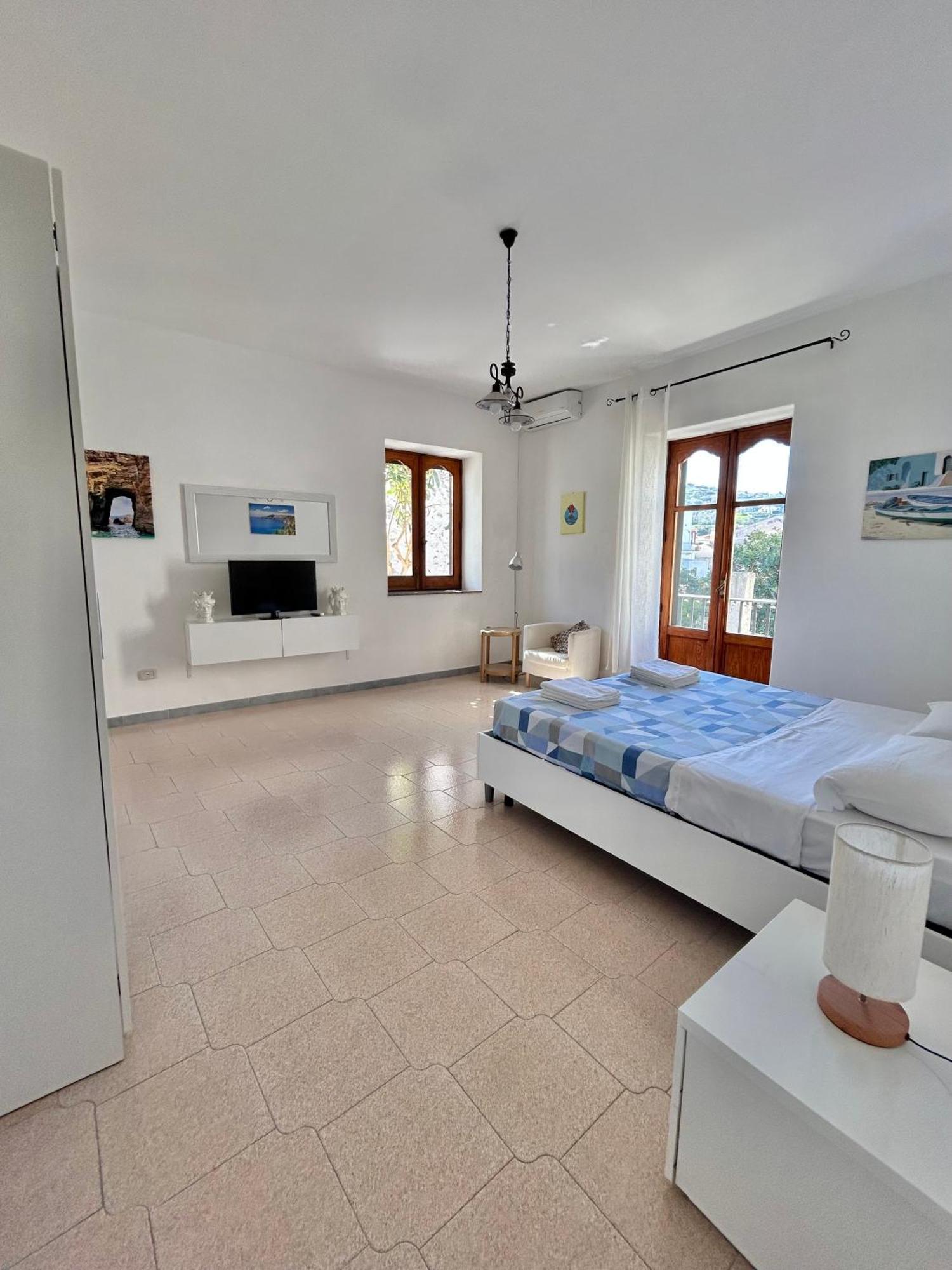 Aeolian Apartments Lipari  Exterior photo